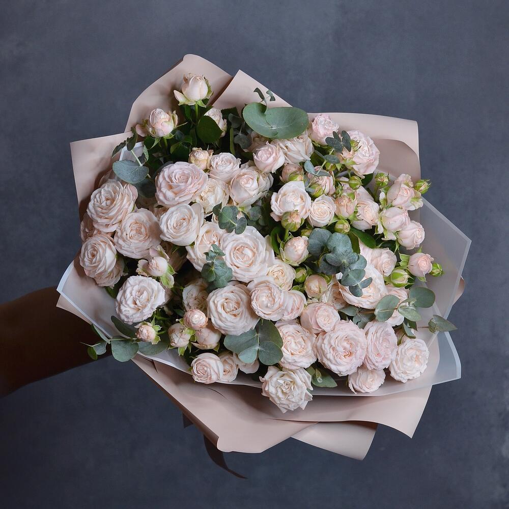 Пионовидная Роза Джульетта с эвкалиптом Пионовидная Роза Джульетта с эвкалиптом