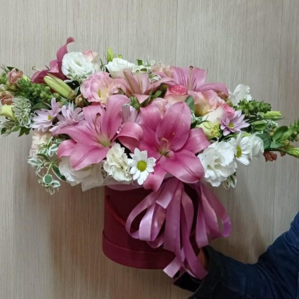 Цветы в коробке